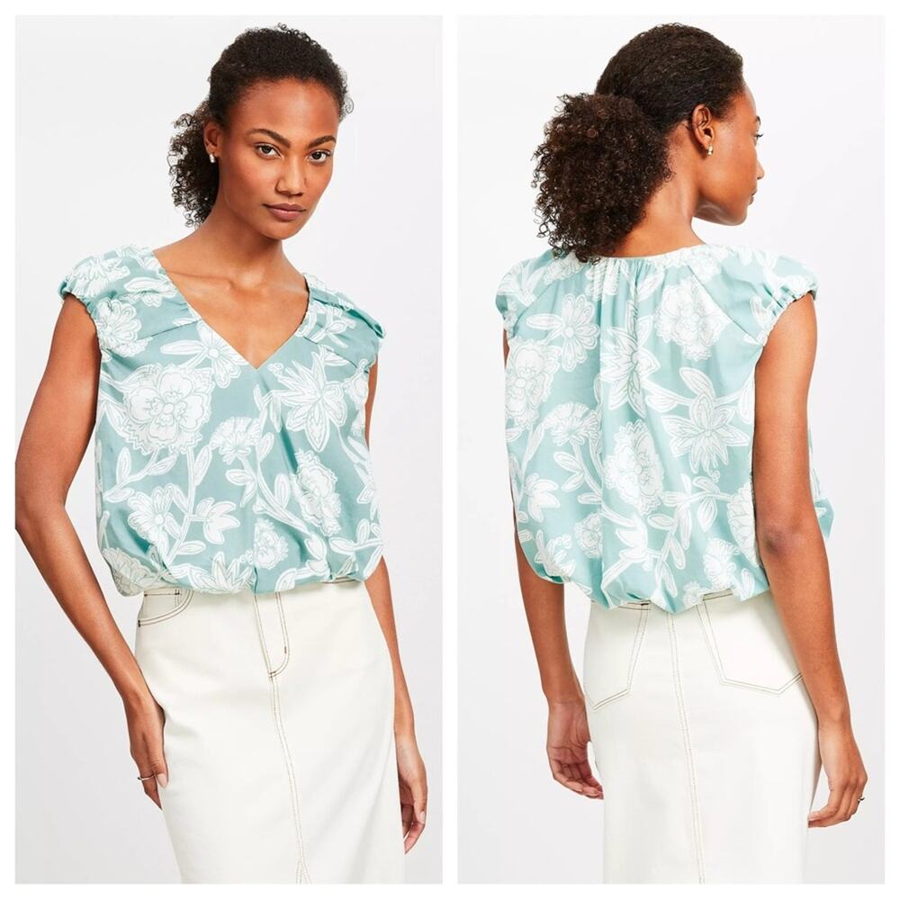 LOFT Floral V-Neck Bubble Hem Top in Mint Lake - Size L